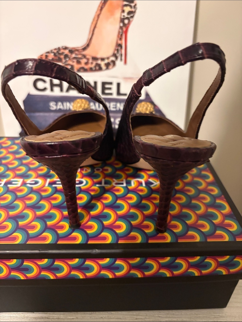 Kurt Geiger Burgundy BELGRAVIA Quilted Slingback Heels with Gold Emblem US7.5 - Picture 3 of 6
